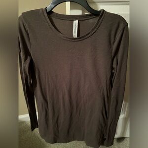 Zenana army green top good preowned condition